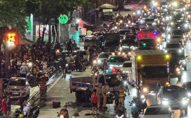 The scene of the collision that killed the girl after being run over by a car behind her. Photo: Van Ngan
