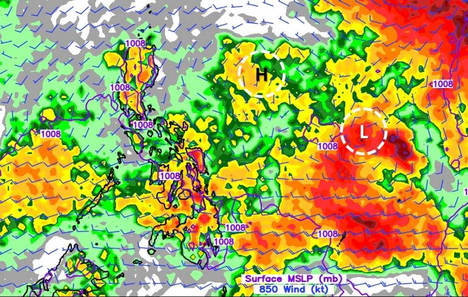 Tormentas y baja presion cerca de Filipinas el 13 de julio de 2005. Foto: US Storm Storm Warning Center (JTWC)
