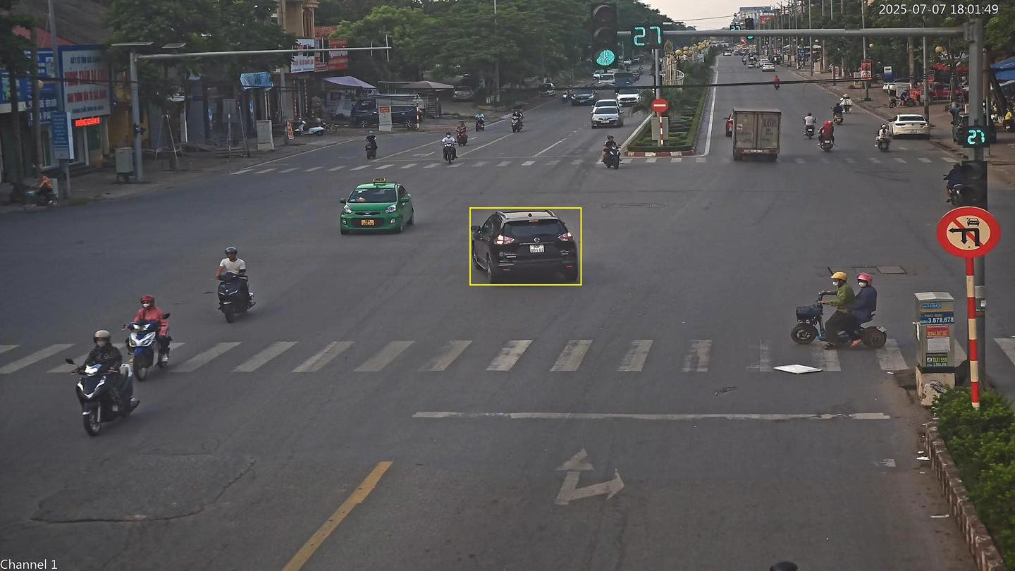 El auto es multado en frio en Bac Ninh. Foto: Policia de Bac Ninh