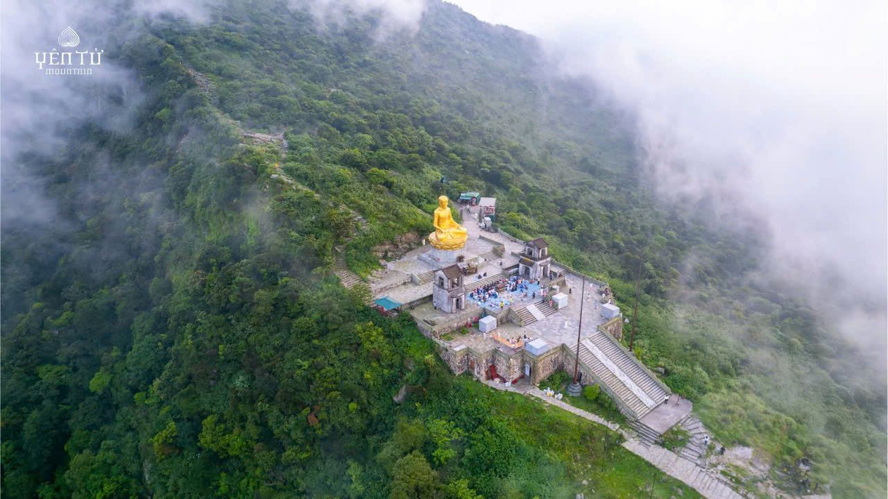 Phat giao Truc Lam da sang tao nen nhieu gia tri, dong gop dac biet, ben vung cho di san van hoa va tinh than cua nhan loai. Bat nguon tu canh quan nui thieng Yen Tu, Phat giao Truc Lam dai dien cho mot he thong triet ly va tinh than khoan dung, vi tha cua Phat giao. Anh: Tung Lam