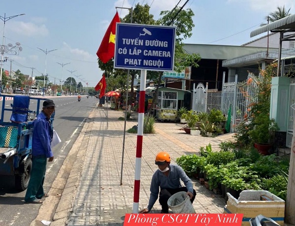 Tay Ninh instalo una señal de advertencia para penalizaciones frias. Foto: Tay Ninh Police