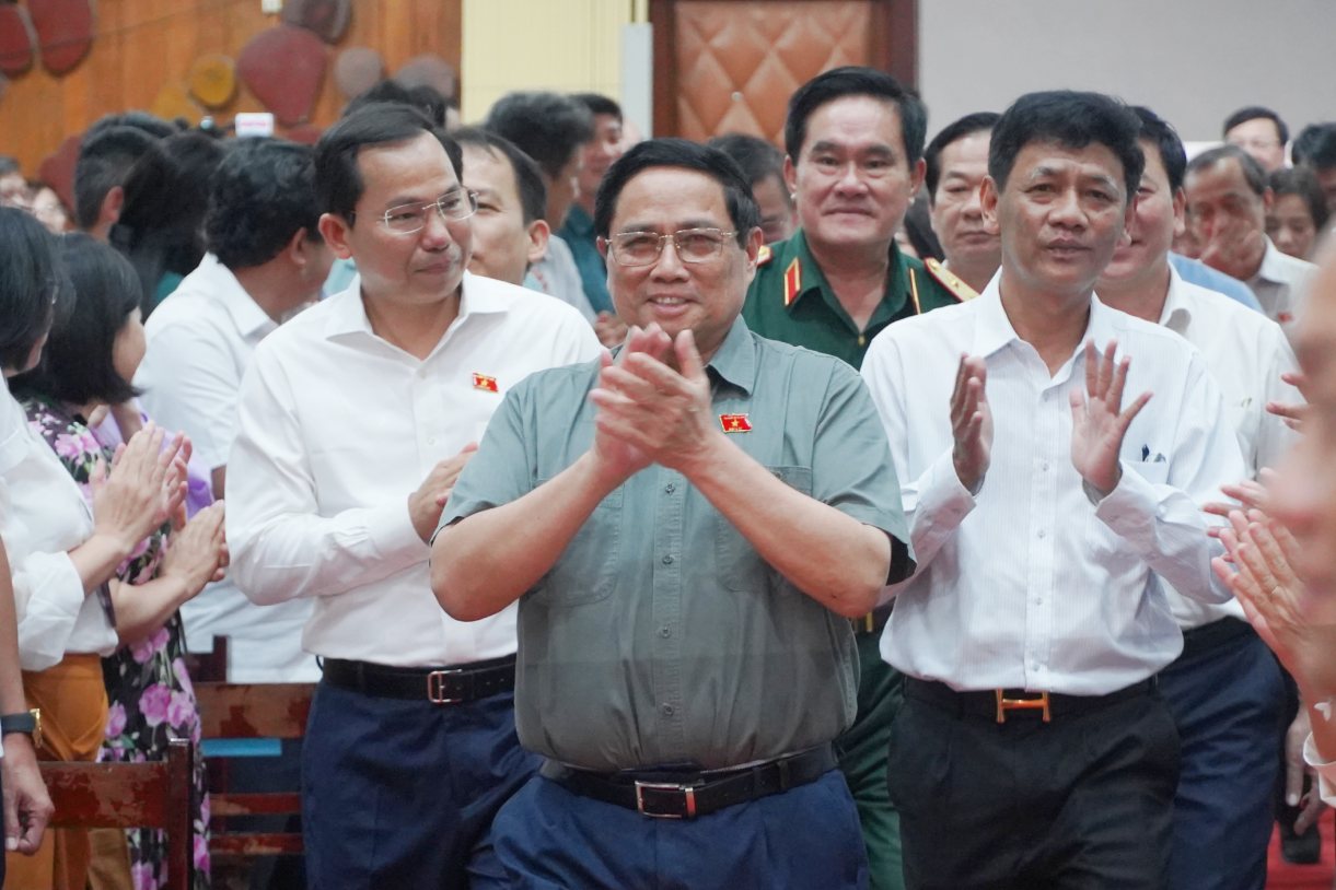 Thu tuong Chinh phu Pham Minh Chinh tiep xuc cu tri tai TP Can Tho. Anh: Ta Quang