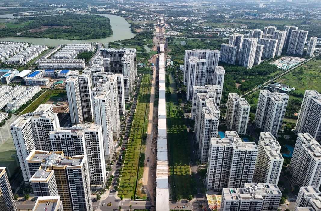 Ho Chi Minh City Ring Road 3 runs elevately through the old Thu Duc City. Photo: Minh Quan