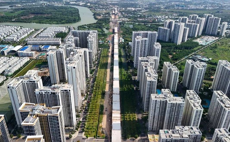 Ho Chi Minh City Ring Road 3 runs elevately through the old Thu Duc City. Photo: Minh Quan