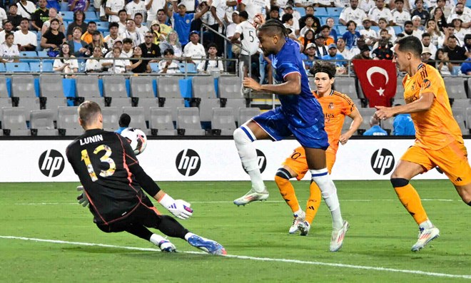 Nkunku is facing a difficult choice at Chelsea. Photo: AFP