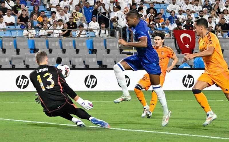 Nkunku is facing a difficult choice at Chelsea. Photo: AFP