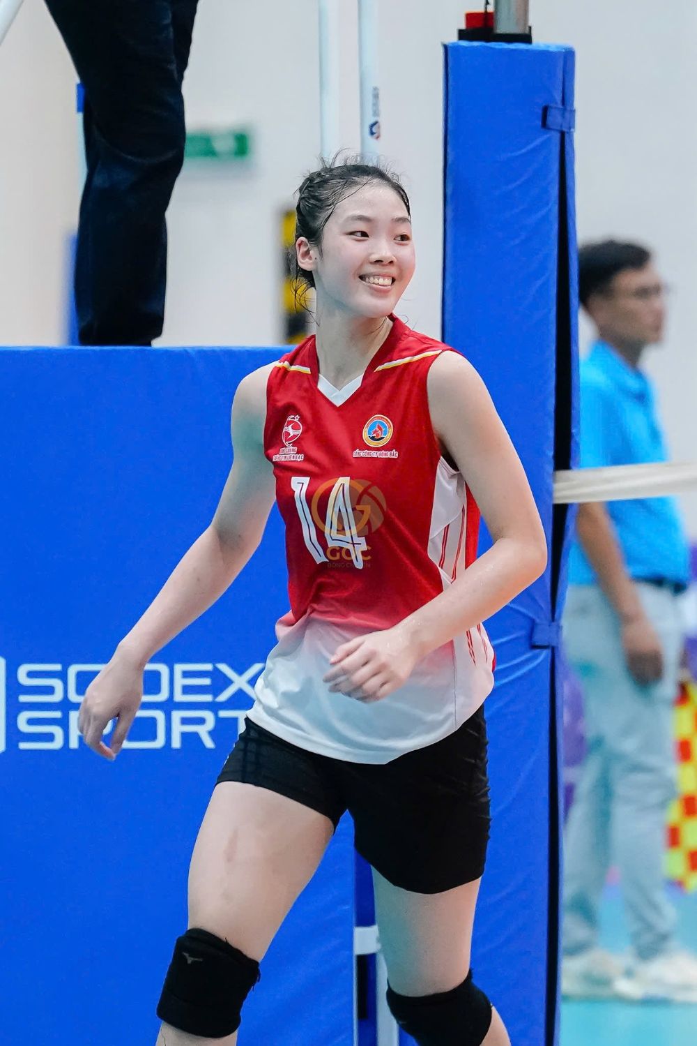 Phuong Quynh la cau thu rat duoc cho doi trong doi hinh cua Binh chung Thong tin. Anh: BCTT