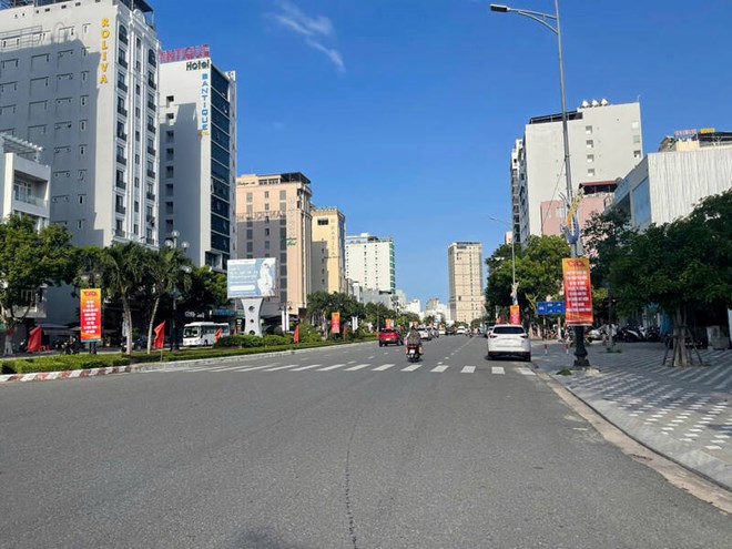 Tuyen duong Pham Van Dong (Da Nang). Anh: Van Loc 