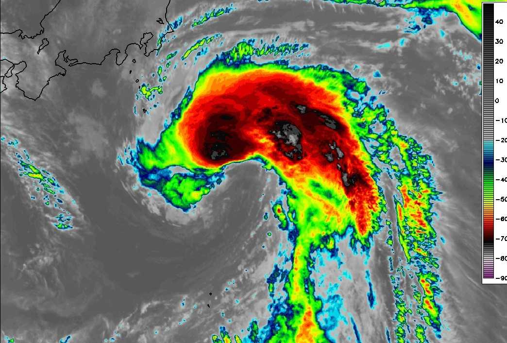 Storm Nari se acercara a las aguas japonesas, causando fuertes lluvias y fuertes vientos a partir del 14 de julio. Foto: Weathererds