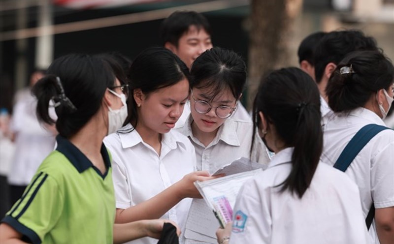 List of universities considering foreign language certificates. Photo: Hai Nguyen