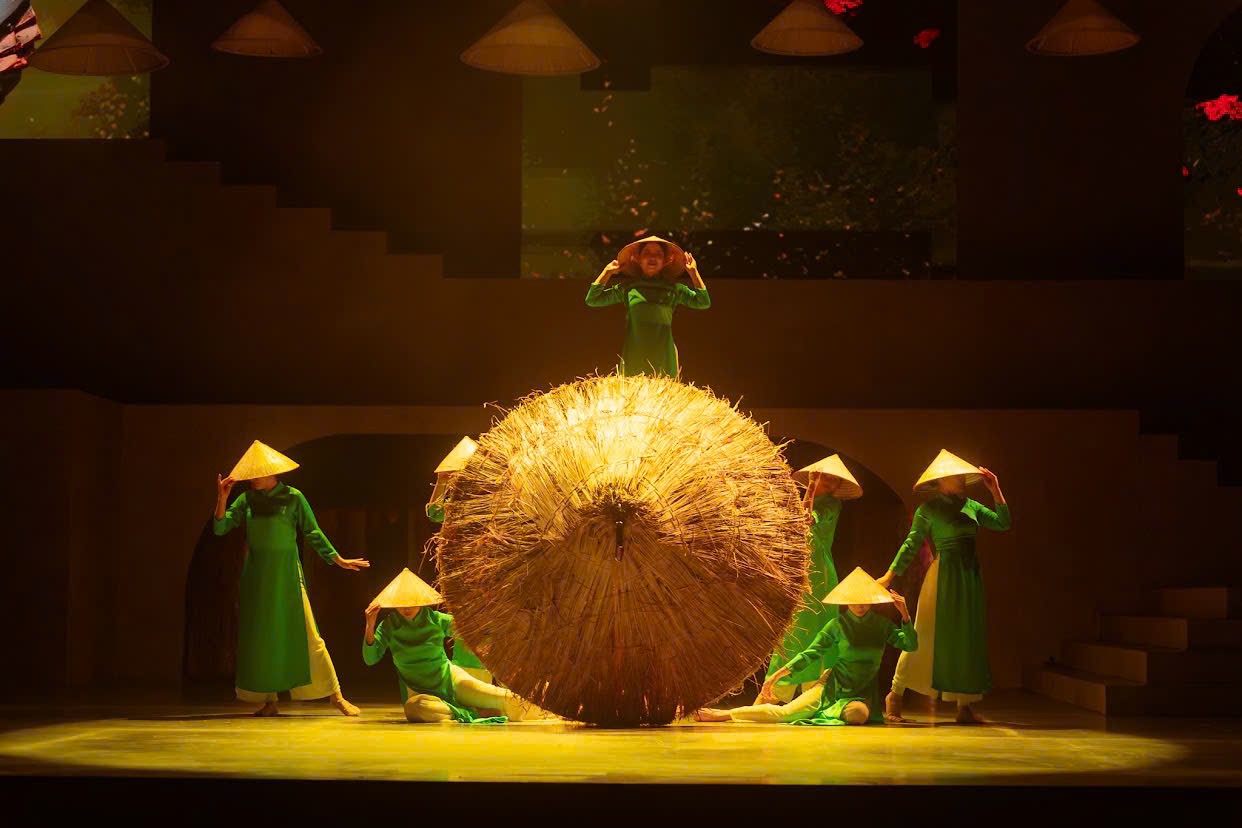 The new version of the show "Vietnam Bach Nghe" was officially launched to the audience. Photo: Organizing Committee