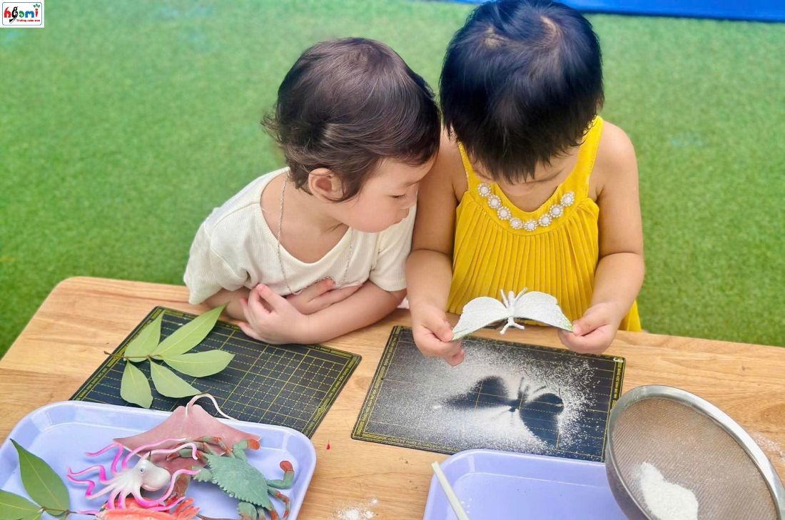 Teach your children to be patient and complete the smallest things. Photo: Hoa Mi Kindergarten