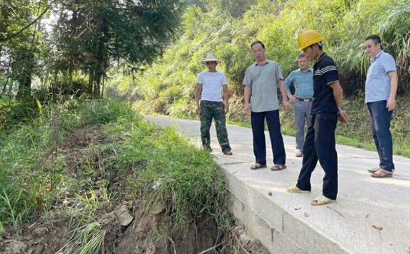 3 households in the landslide area in Tuyen Quang were evacuated on July 10. Photo: Hoang Ha