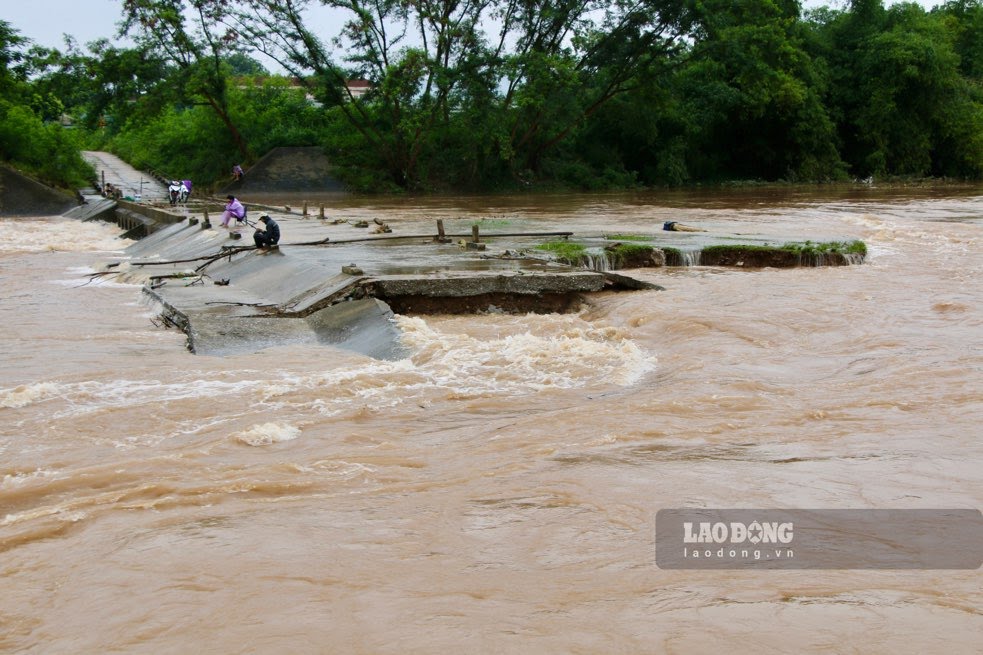 타이응우옌에서 홍수 산사태 토사 붕괴 경보. 사진: Lam Thanh