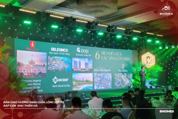 Khong khi giao dich soi dong tai su kien rap can khu Thien Ha - Vinhomes Golden City