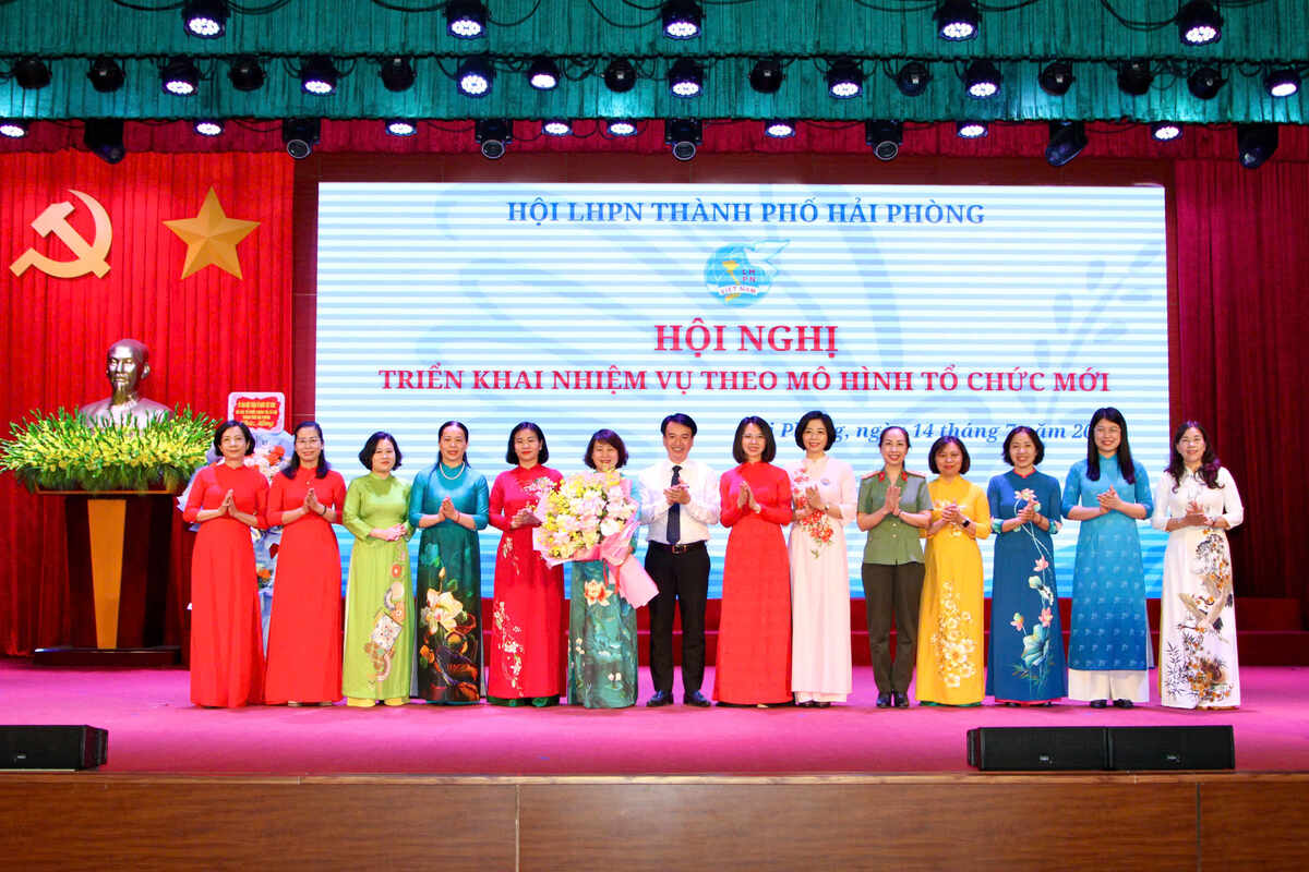 El Comite Permanente de la Union de Mujeres de la Ciudad para el termino 2021-2026. Foto: Hai Phong E -Portal