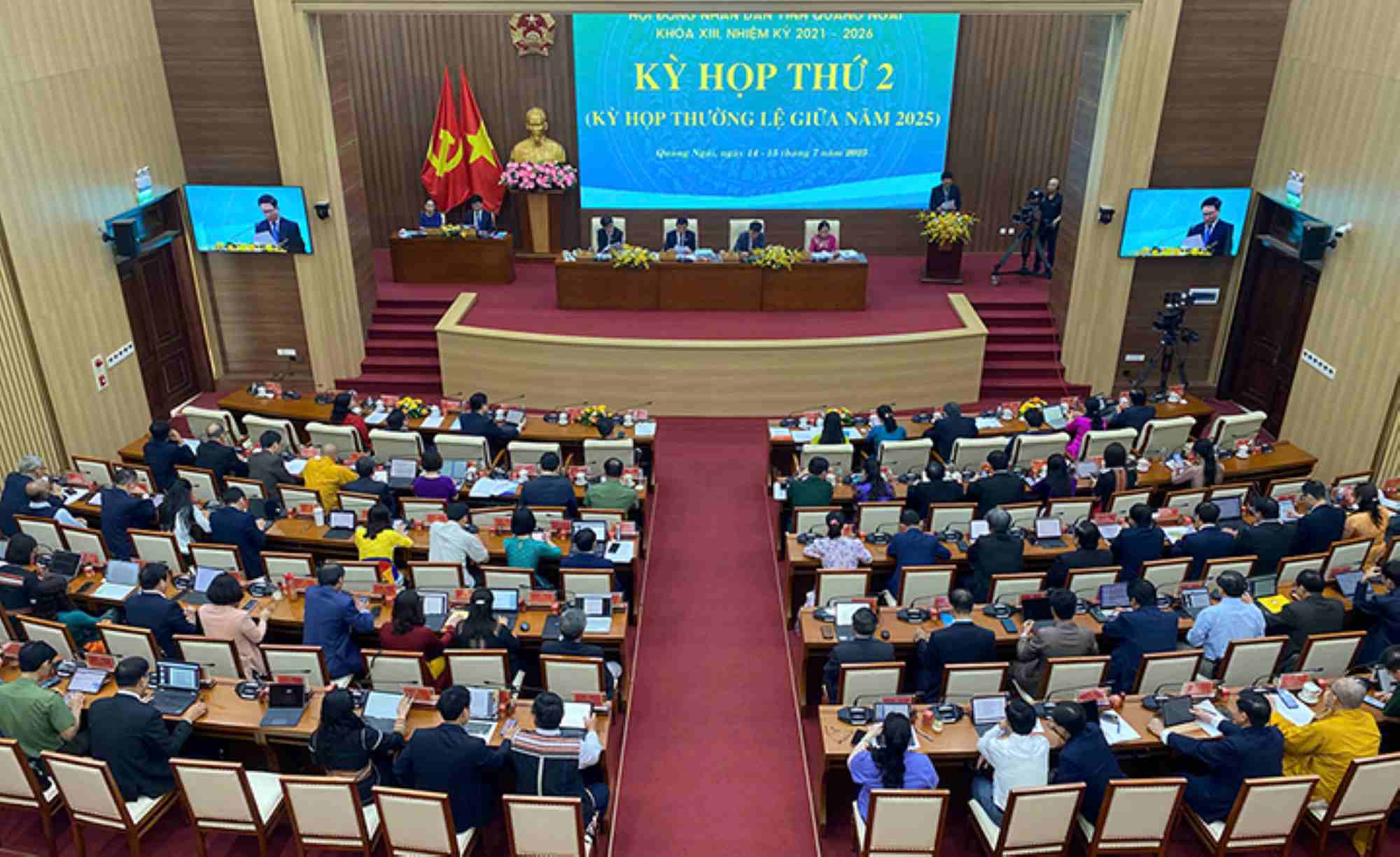 合併後のクアンガイ省の地域総生産(GRDP)は、約4200兆ドンに達すると推定されています。写真:Tra Ban