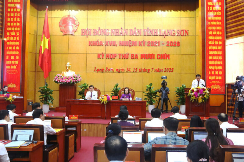 Toan canh phien hop. Anh: Thanh Binh
