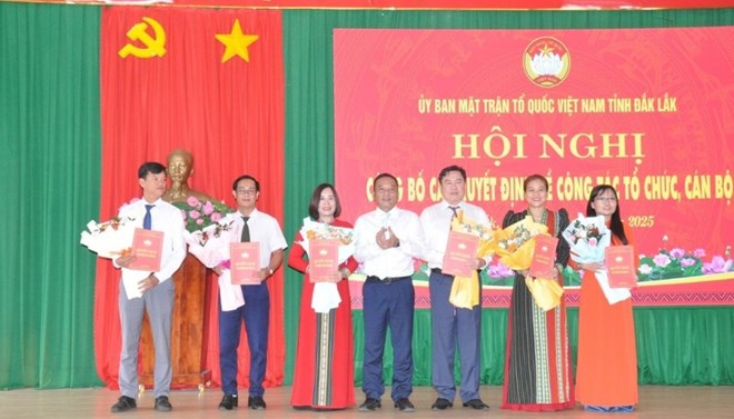 Ủy ban Mặt trận Tổ quốc Việt Nam tỉnh Đắk Lắk kiện toàn tổ chức, thành lập 10 ban