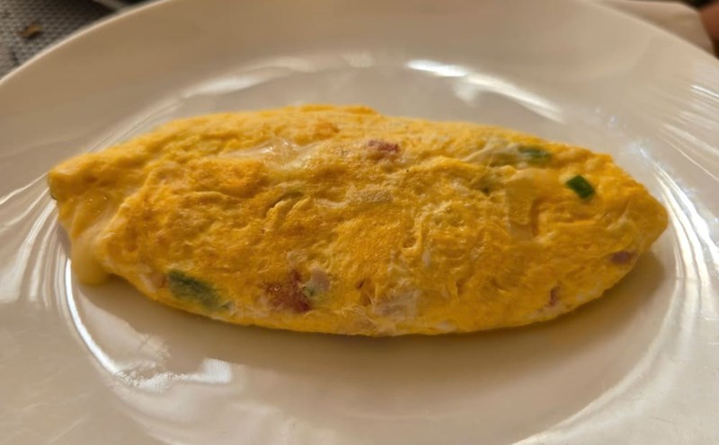 The soft, fatty cheese rolls will help change the taste of your dinner at the beginning of the week. Photo: Tuan Dat