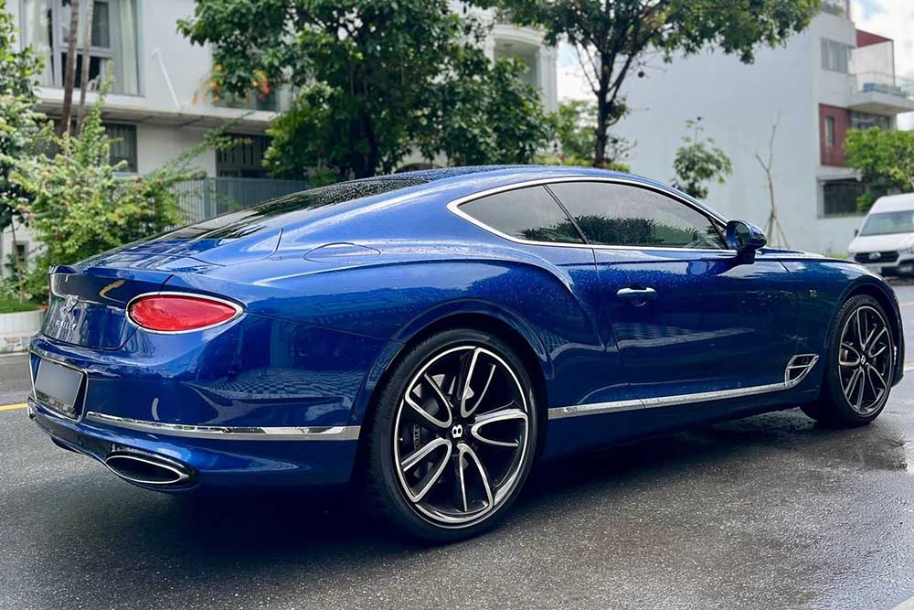 Bentley Continental GT First Edition es una edicion limitada en Vietnam. Foto: Trieu colgo