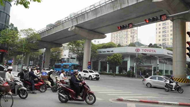 Chuyên gia: Có thể xem xét hỗ trợ 30 - 50% chi phí mua xe điện cho người dân