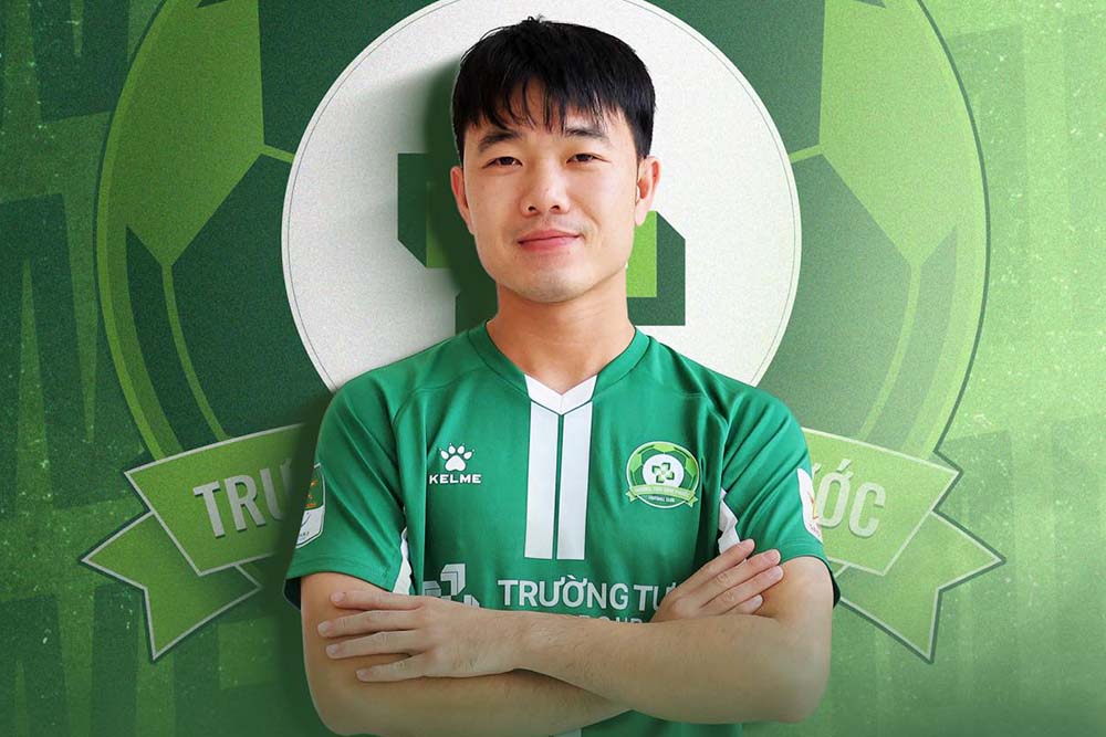 Xuan Truong Binh Phuoc 유니폼을 입고 Cong Phuong과 재회. 사진: TTBP FC