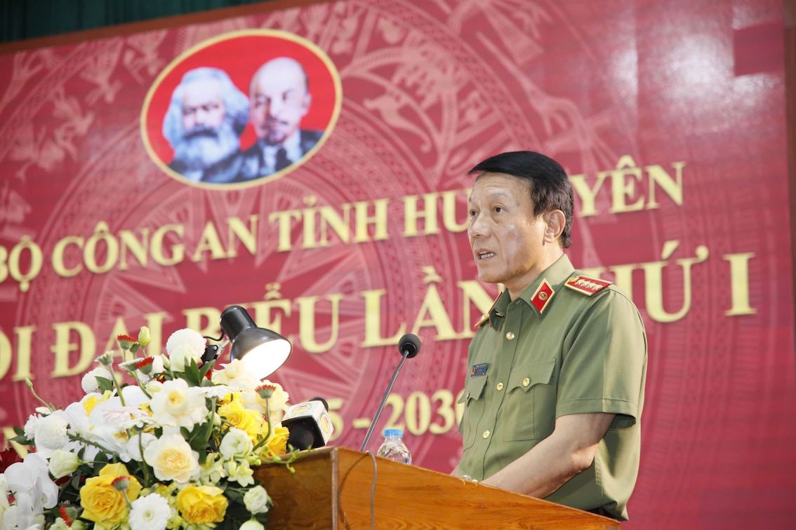 Dai tuong Luong Tam Quang phat bieu chi dao tai Dai hoi. Anh: Cong TTDT Cong an tinh Hung Yen