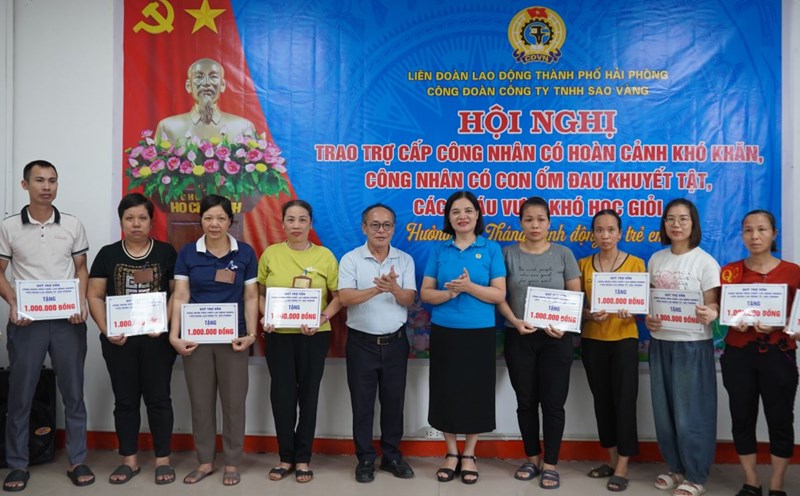 An activity to care for employees at Sao Vang Company Limited, Hai Phong. Photo: Mai Dung