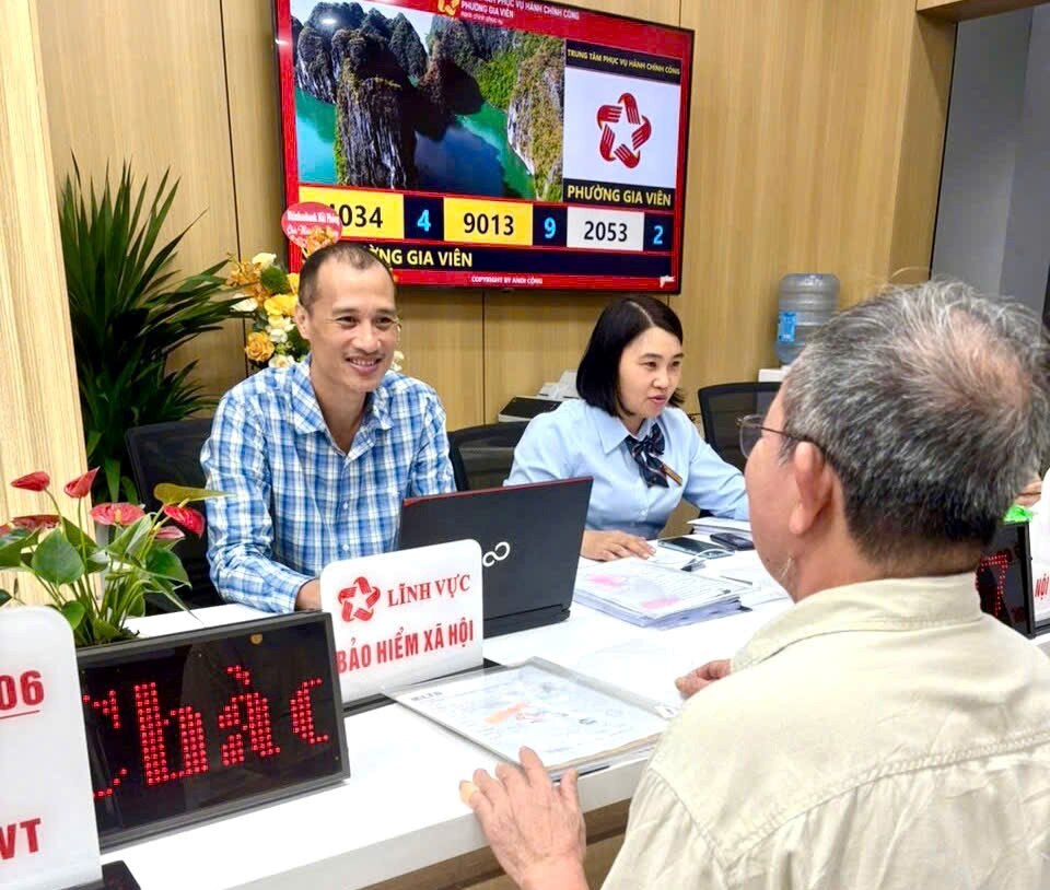 XIII地域の社会保険には、26の提携草の根の社会保険があります。写真：Hai Phong Social Insurance E -Portal