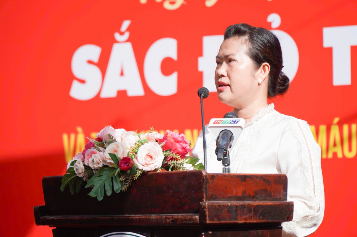 Ba Nguyen Thi Ngoc Diep - Pho Chu tich UBND TP Can Tho phat bieu tai chuong trinh. Anh: Ta Quang