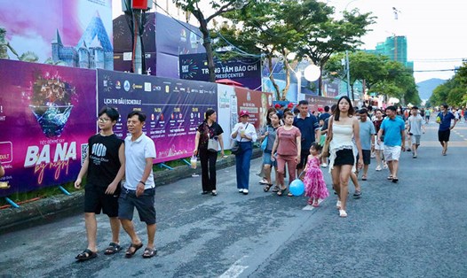 Ngành du lịch Đà Nẵng chứng kiến sức bật về lượng khách, doanh thu du lịch trong Lễ hội pháo hoa Quốc tế năm 2025. Ảnh: UBND TP Đà Nẵng