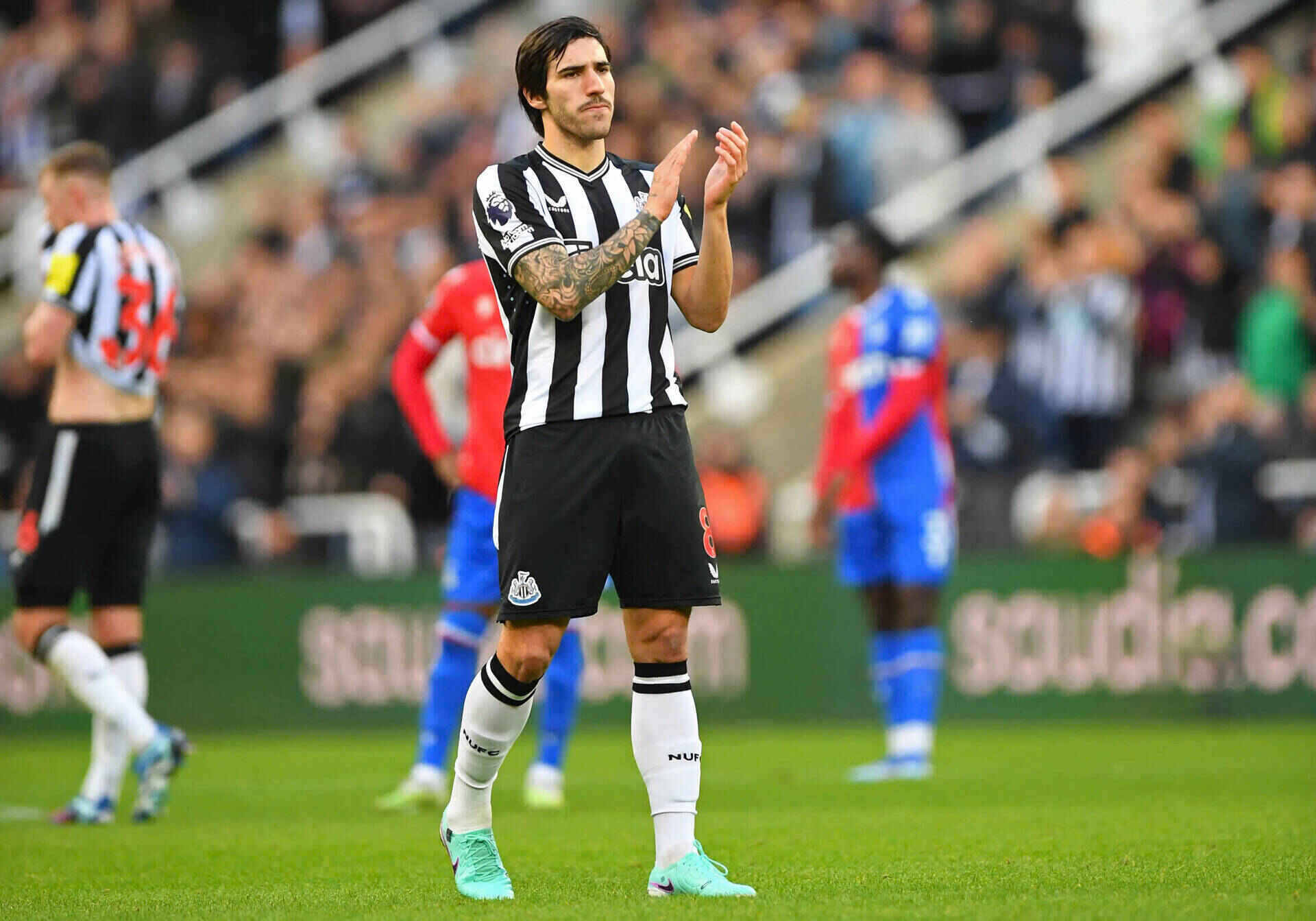 Tonali van se la hat nhan quan trong noi tuyen giua cua Newcastle. Anh: AFP