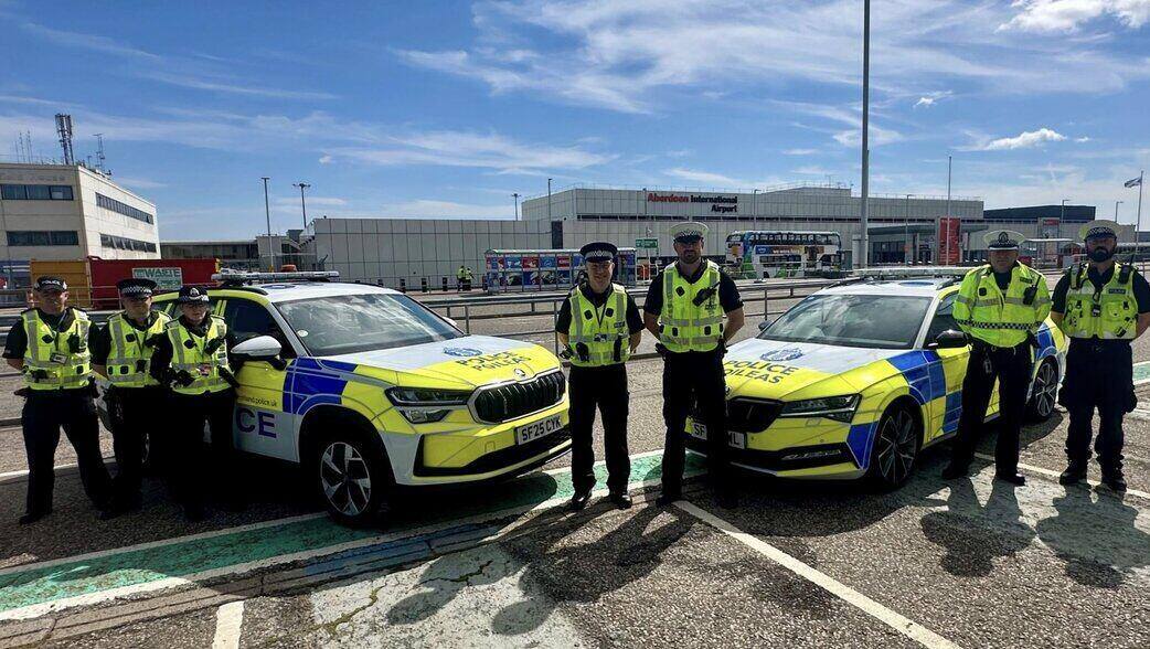 알코올 농도 검사 안전 착륙 작전이 애버딘 국제공항에서 시행되었습니다. 사진: 스코틀랜드 경찰
