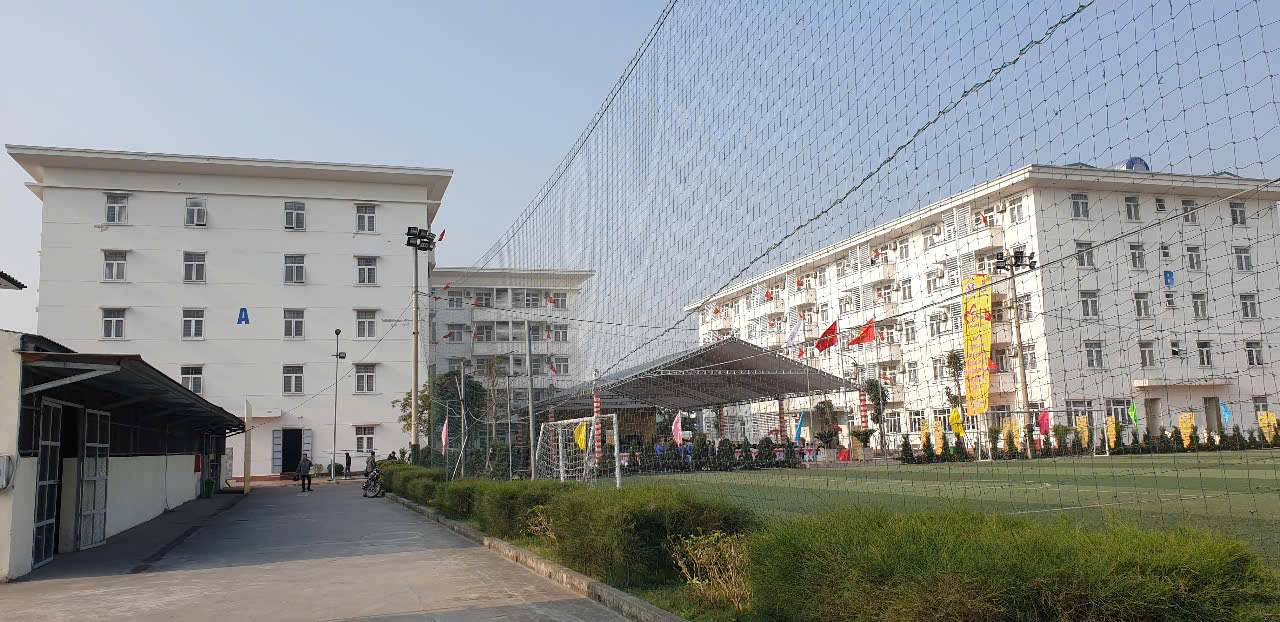 An apartment complex for miners of Hon Gai Coal Company, Cao Xanh Ward, Quang Ninh Province. Photo: Nguyen Hung
