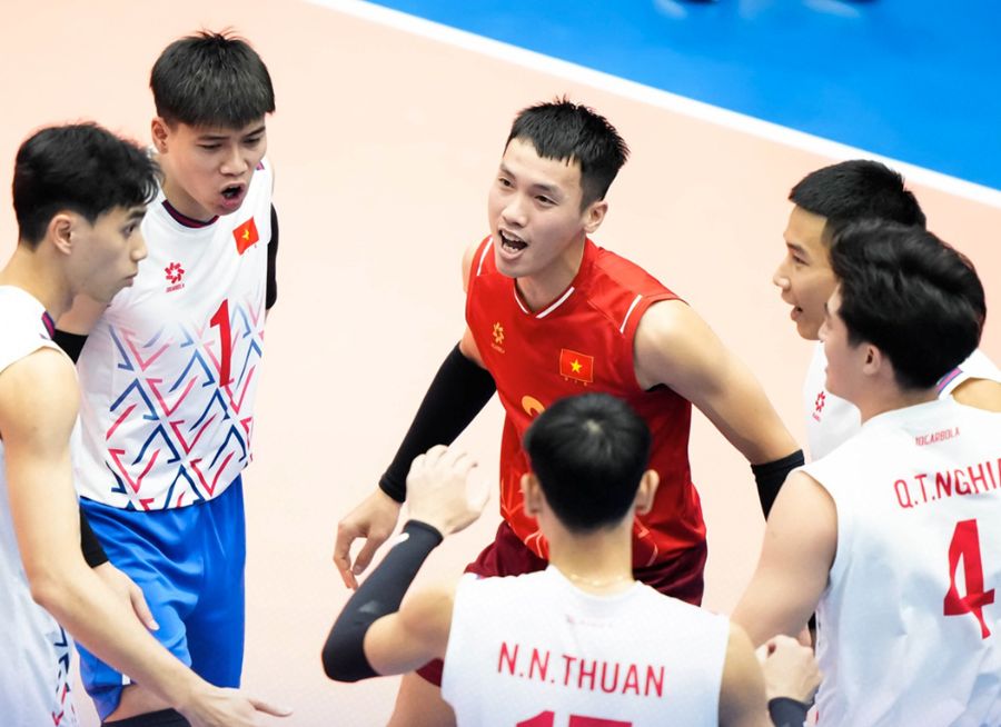 SEA Vリーグ2025シーズン2の開幕戦で、ベトナム男子バレーボール代表がカンボジアと対戦。写真:ベトナムバレーボール