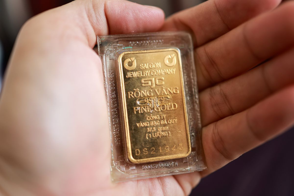 2025년 하반기 금 가격은 계속 상승할 것으로 예상됩니다. 사진: 하이 응우옌