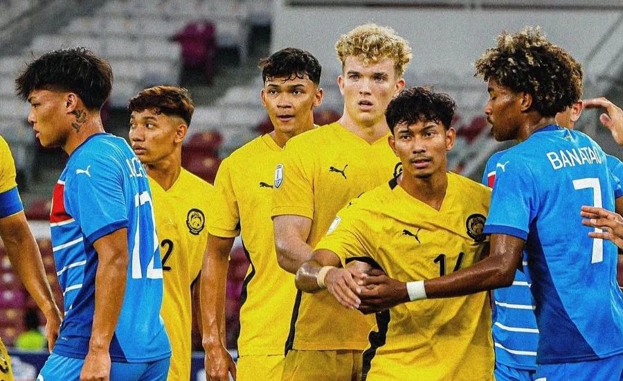 U23 Malaysia (yellow shirt) is at risk of early admission to the 2025 U23 Southeast Asian tournament. Photo: MalaysiaNT