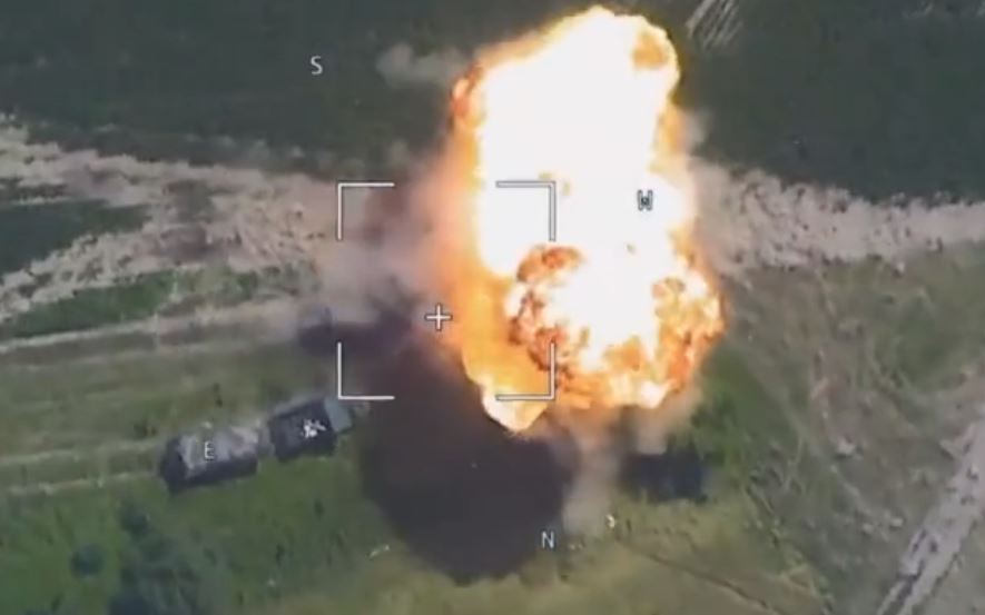 El UAV Geran-2 de Rusia elimino la batalla de radar ucraniano. Fotos cortadas del video del Ministerio de Defensa Ruso