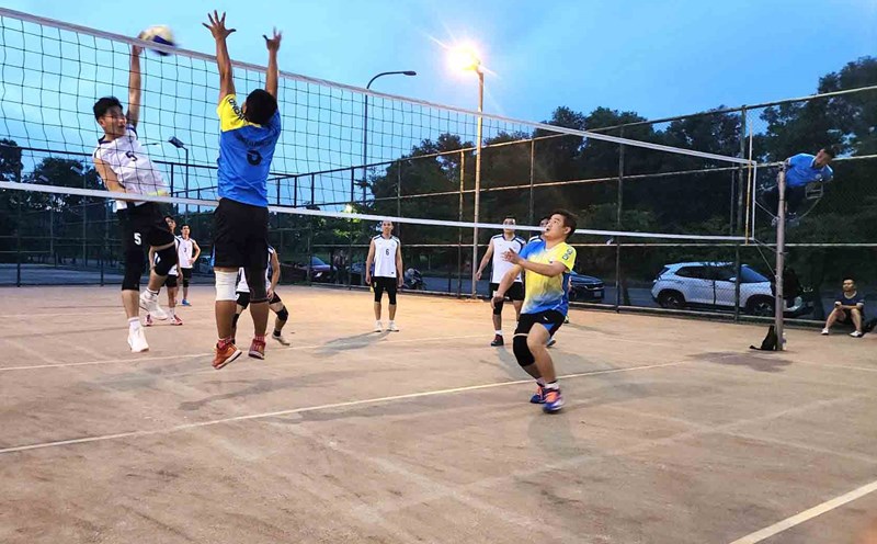 The 2025 men's volleyball tournament is organized by the Formosa Ha Tinh Company Trade Union. Photo: Hoang Thanh.