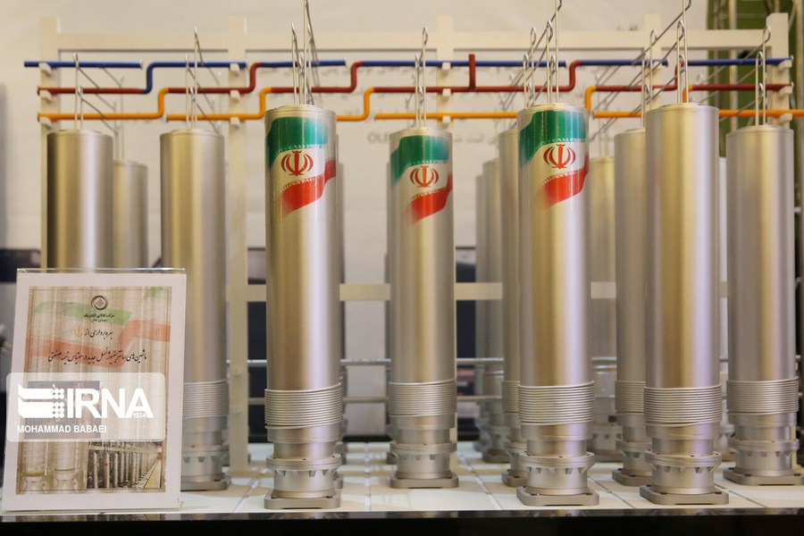 이란 핵 성과 온라인 전시회에 전시된 원심 분리기 시리즈. 사진: 신화통신