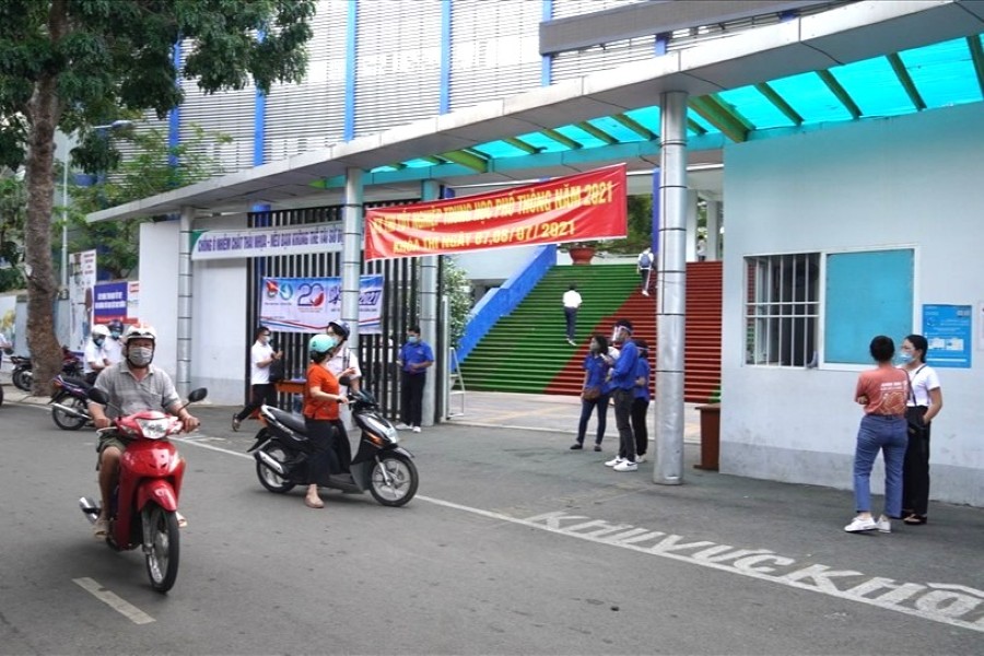 A graduation exam was previously held at Dinh Tien Hoang High School. Photo: Thanh An