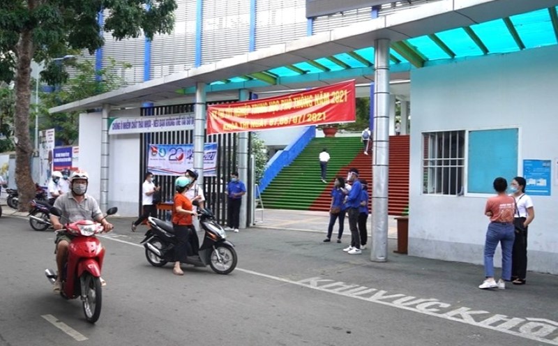 A graduation exam was previously held at Dinh Tien Hoang High School. Photo: Thanh An