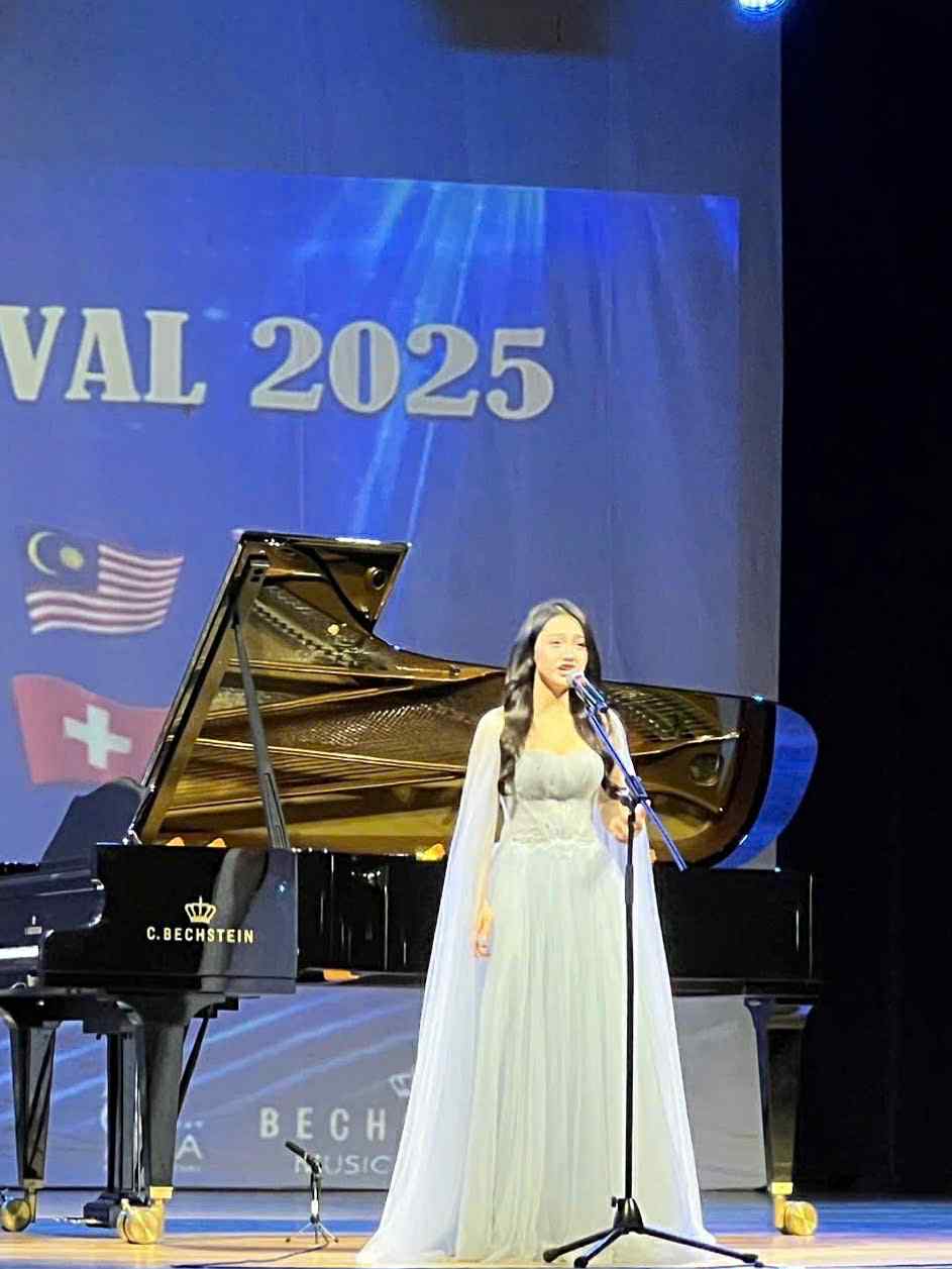 Nguyen Thanh Chuc tu tin trinh dien phan du thi tai Lien hoan nghe thuat chau A 2025. Anh: Nhan vat cung cap