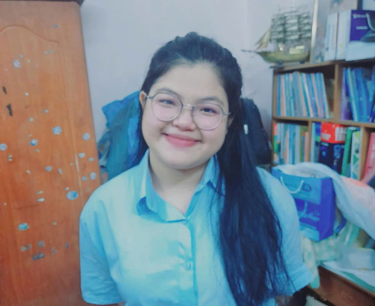 Portrait of female students in Ninh Binh majoring in A00 across the country. Photo: Character provided