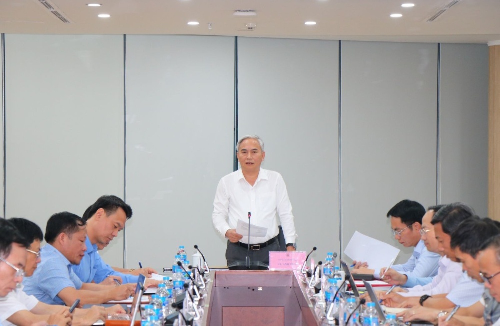 General Director of TKV Group Vu Anh Tuan emphasized the important role of the Production Management Center in Quang Ninh. Photo: TKV