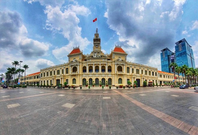 Chủ tịch UBND TPHCM giao quyền xử phạt, cưỡng chế thi hành cho 6 Phó Chủ tịch