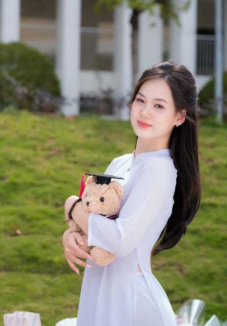 Nguyen Le Hien Mai - hoc sinh Truong THPT chuyen Hung Vuong, Phu Tho.