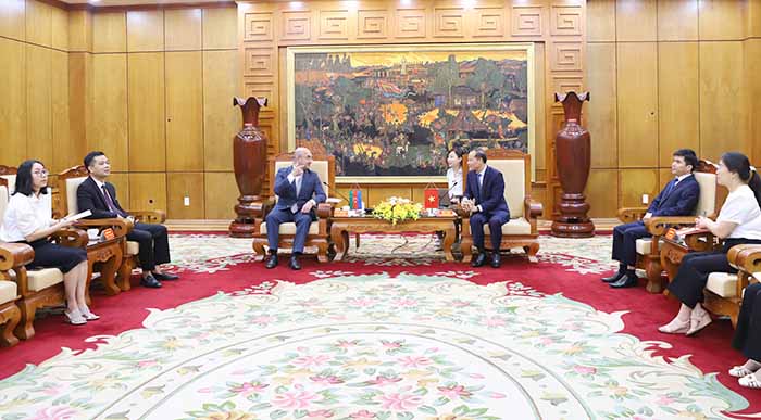 Quang canh buoi tiep va lam viec. Anh: Nguyen Mien  