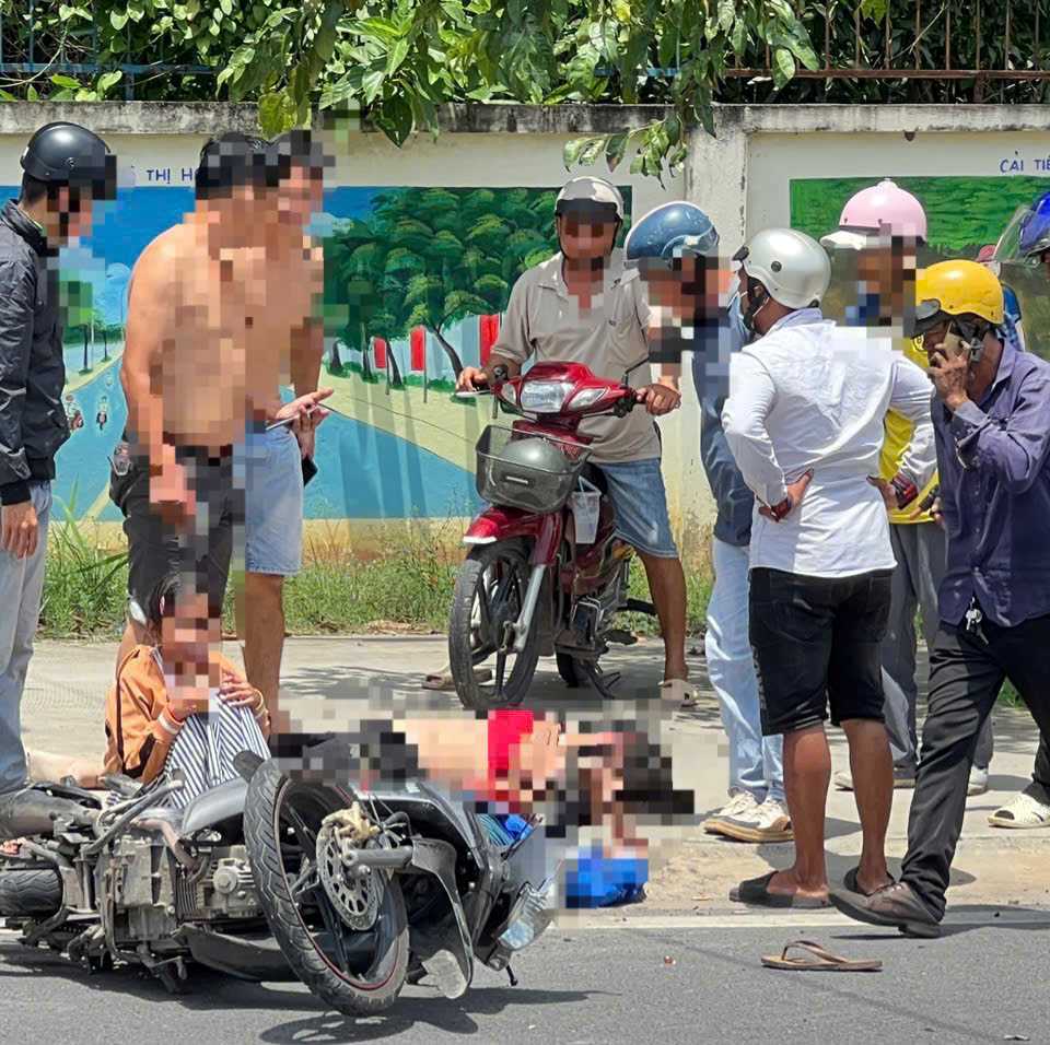 The scene of the accident that killed the couple. Photo: Dinh Trong
